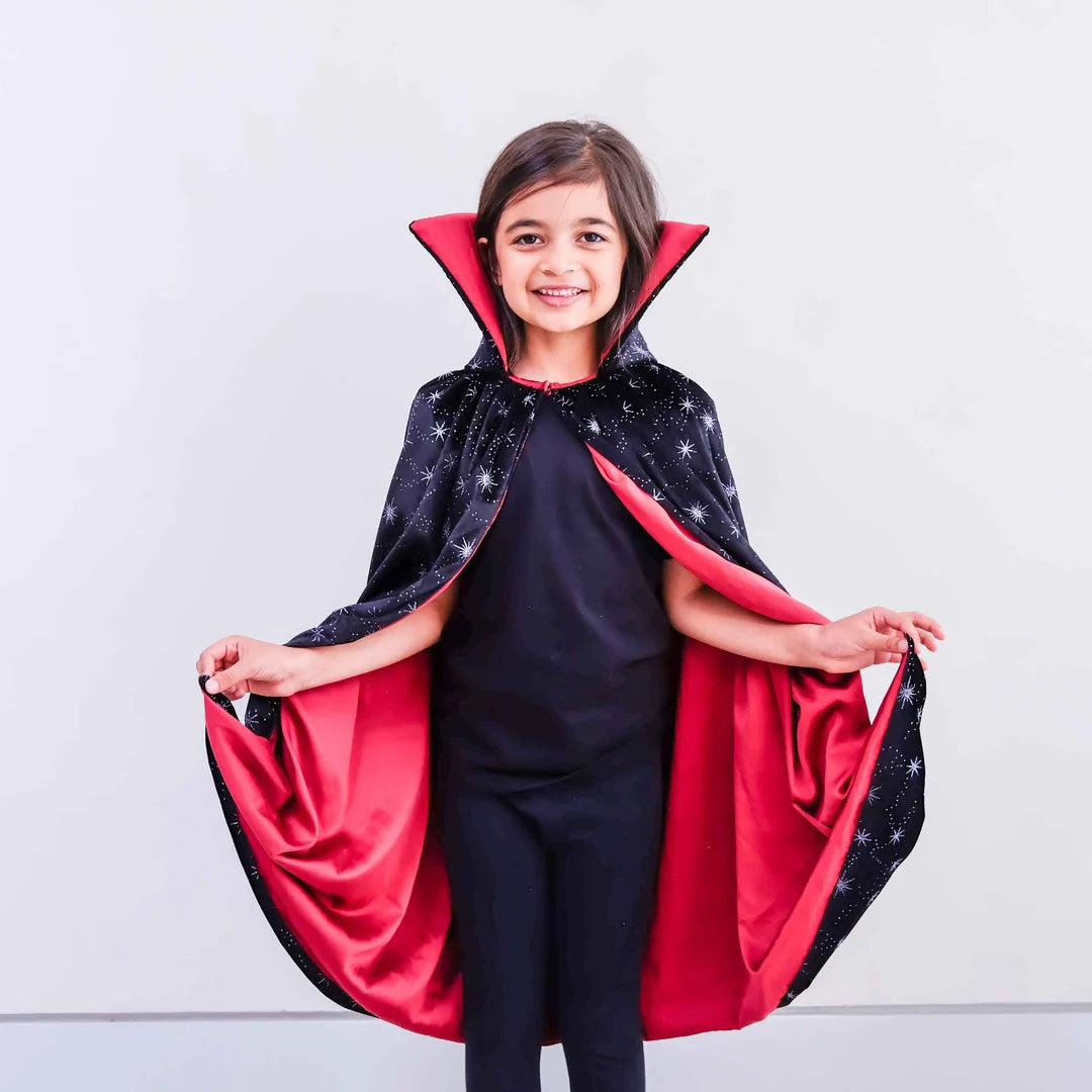 Mimi & Lula: Vampire Cape