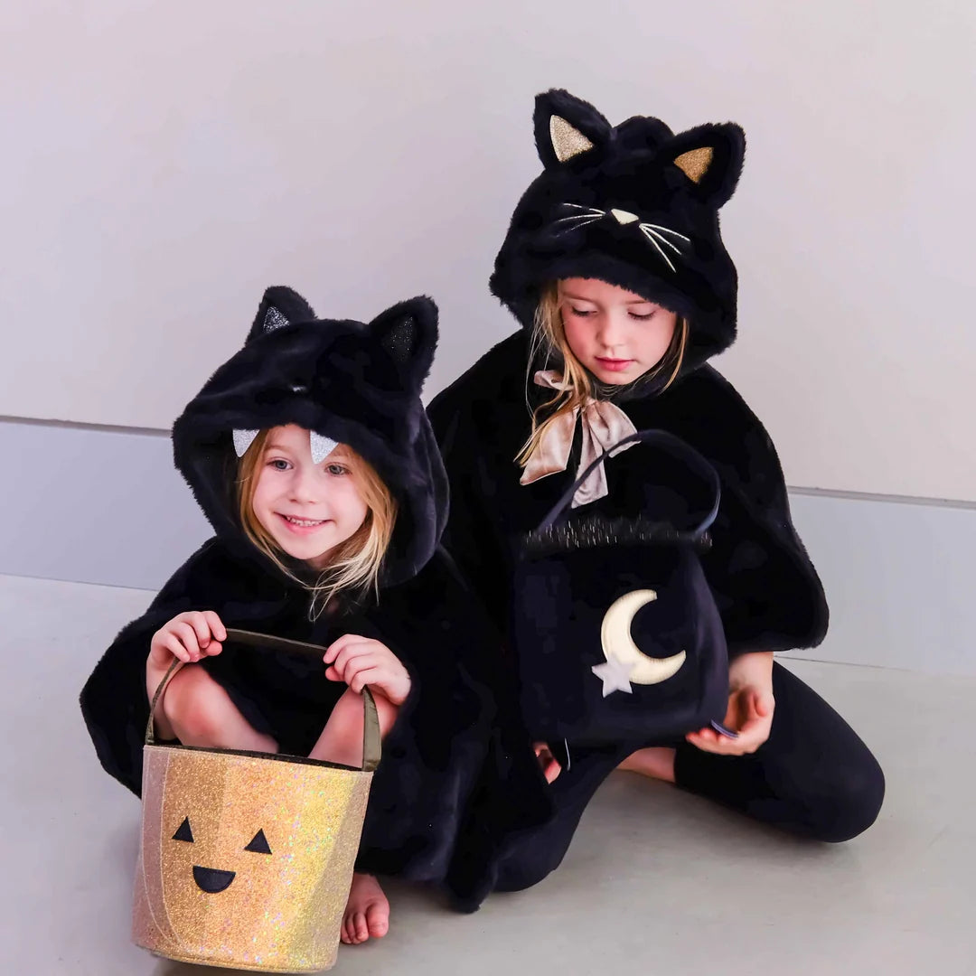 Mimi & Lula: Black Cat