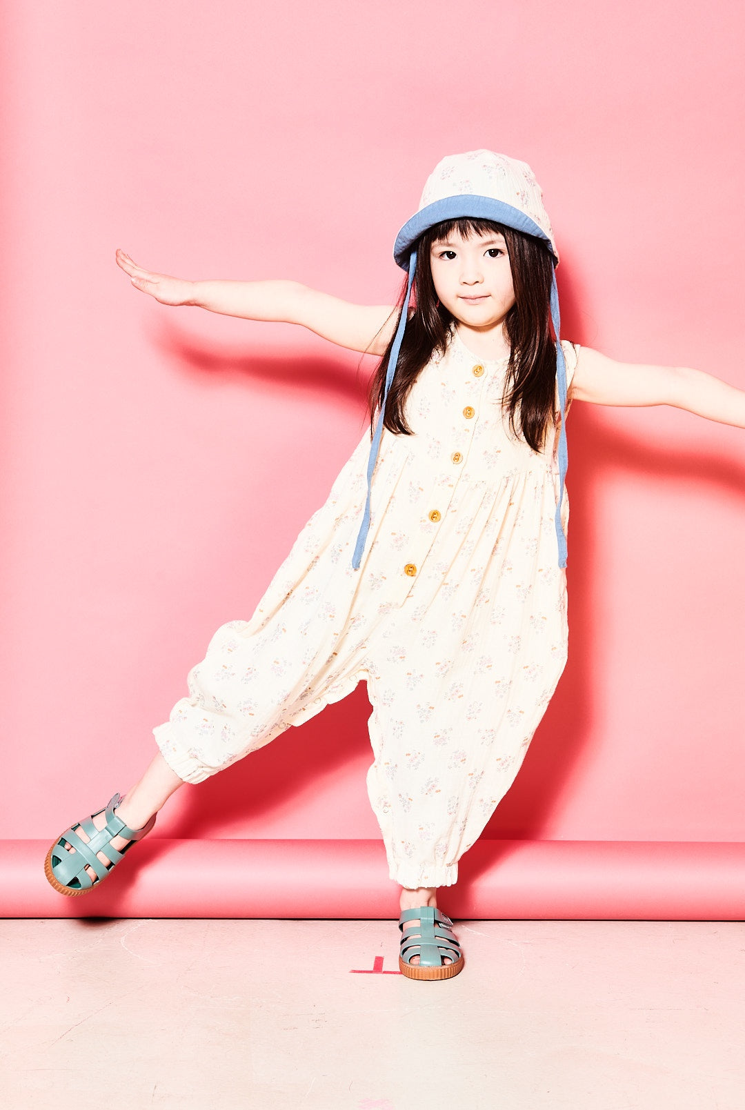 White Floral Print Cotton Gauze Pantaloon and Hat Set